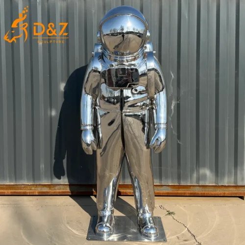Metal Futuristic Spaceman Sculpture Sci Aviation Decor DZN598-2 Metal Futuristic Spaceman Sculpture Sci Aviation Decor DZN598-2