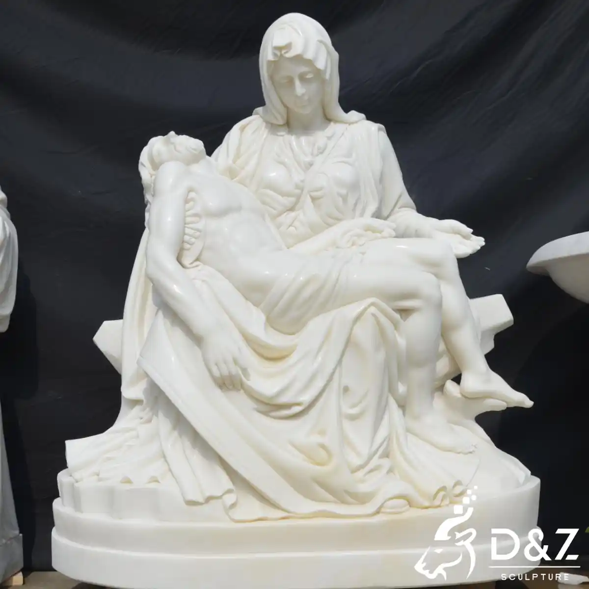 25 Sacred Outdoor Catholic Garden Statues for Faith & Blessing-21
