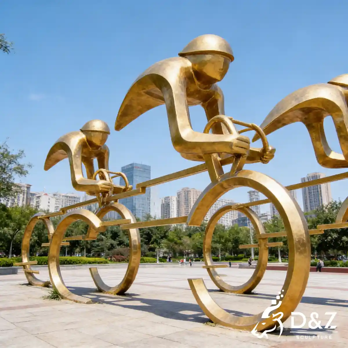 Abstract Figure Sculpture: 21 Top Designs for Public Spaces-4
