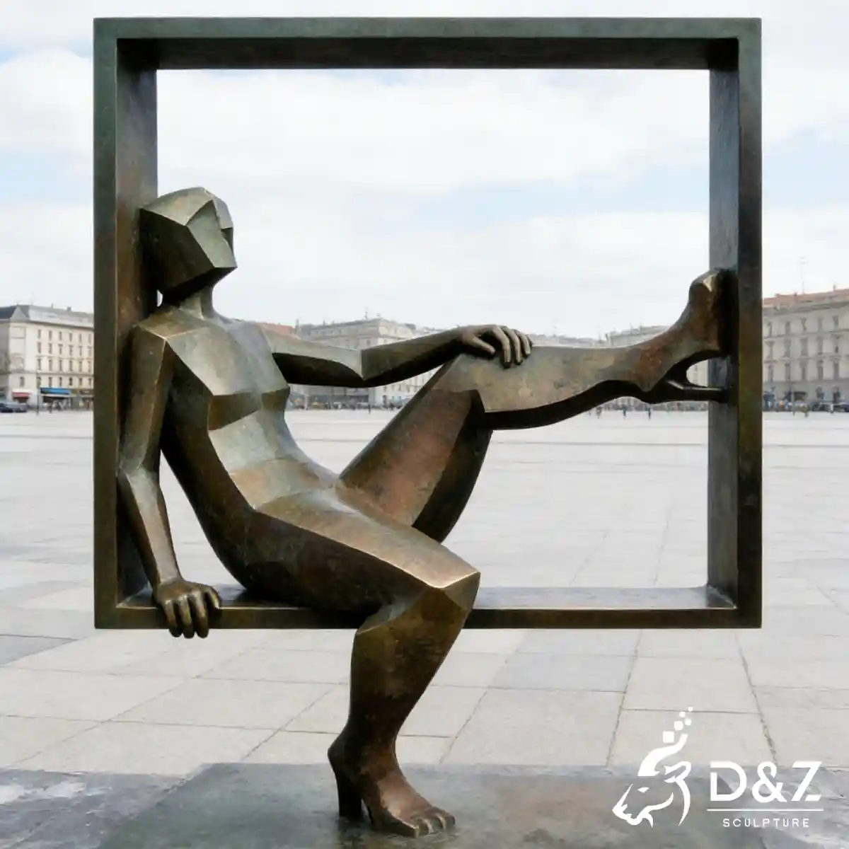 Abstract Figure Sculpture: 21 Top Designs for Public Spaces-9