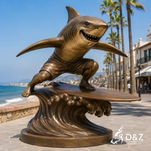 Smiling Shark Statue in Bronze for Water Parks, Hotels and Aquariums 2